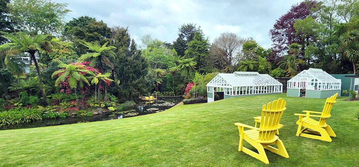 Brecon Pond Bed & Breakfast Stratford Exterior photo